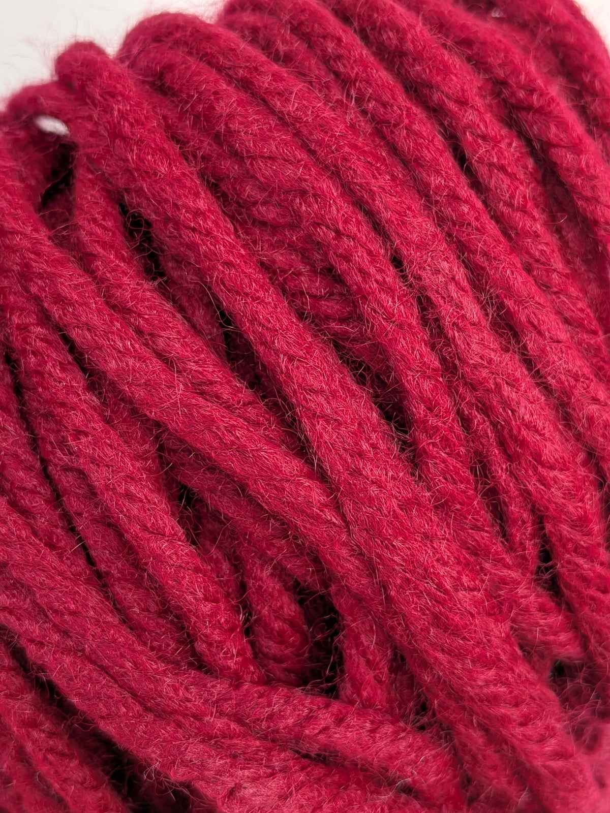 Acrylic weight4 - Maroon