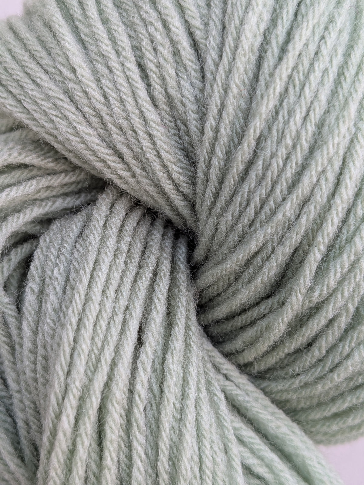 Acrylic weight2 - Sage green