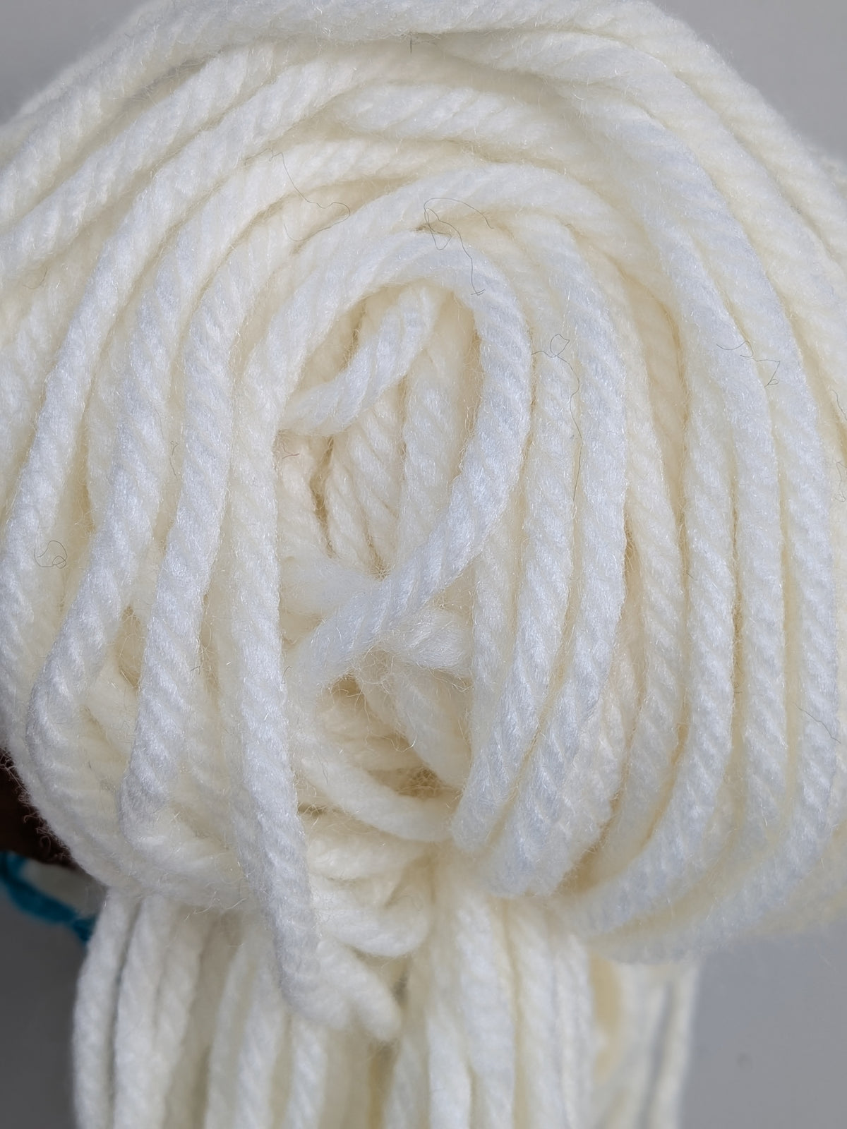 Acrylic weight4 - Off White